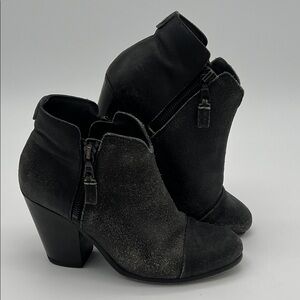 Rag & Bone “Margot” Black Distressed Leather Double Zip Ankle Boots (7 / 36.5)